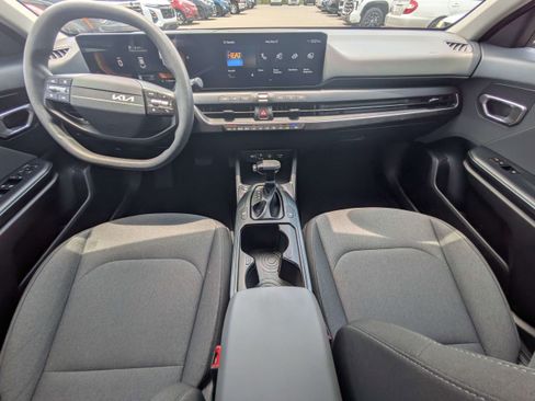 Used 2025 Kia K4 FWD image 13