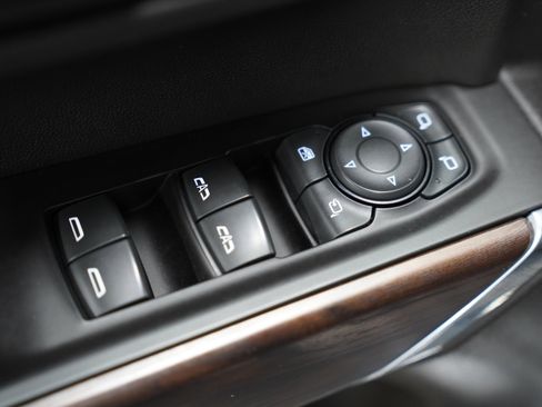 Used 2019 GMC Sierra 1500 SLT w/ SLT Premium Plus Package image 18