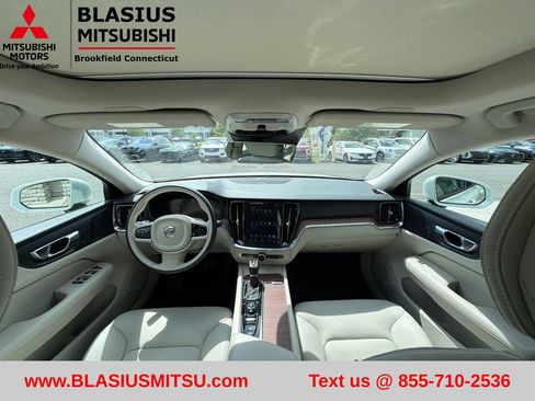 Used 2019 Volvo S60 T5 Momentum w/ Multimedia Package FWD image 42