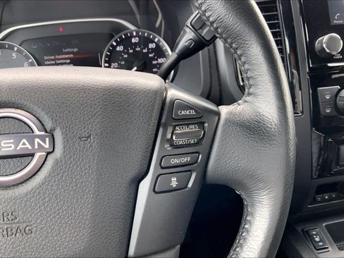 Used 2024 Nissan Titan SV RWD image 24