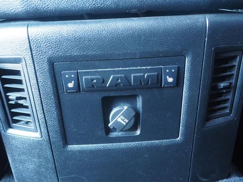 Used 2016 RAM 1500 Laramie w/ Convenience Group image 20