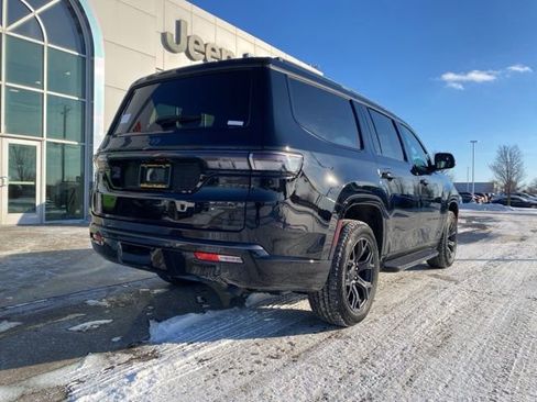 New 2026 Jeep Grand Wagoneer Limited w/ 8-Passenger Seating Package AWD/4WD image 5