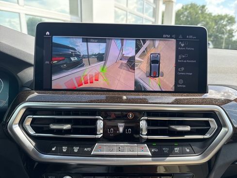 Used 2024 BMW X3 xDrive30i w/ Premium Package w/ZPA image 12