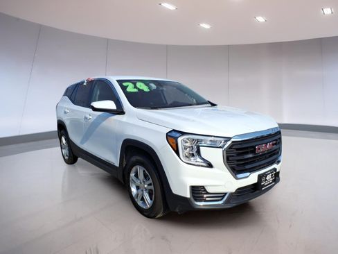 Used 2024 GMC Terrain SLE AWD/4WD image 1