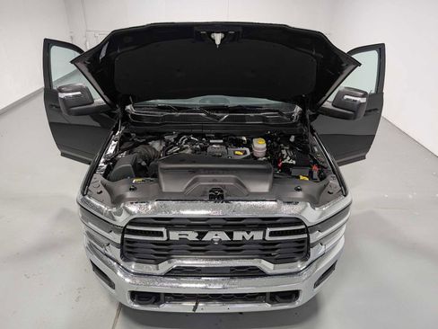 Used 2025 RAM 2500 Tradesman AWD/4WD image 12