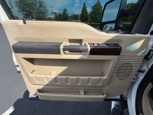 Used 2010 Ford F350 Lariat AWD/4WD image 16