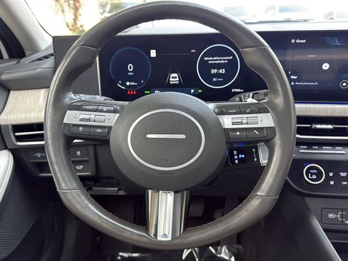 Used 2025 Hyundai Sonata Limited FWD image 19