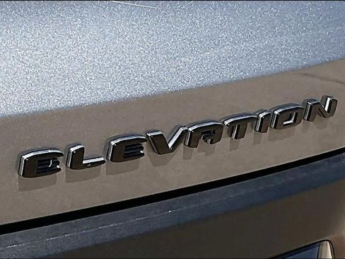 Used 2025 GMC Terrain Elevation AWD/4WD image 8
