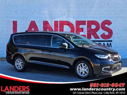 Used 2024 Chrysler Pacifica Touring-L