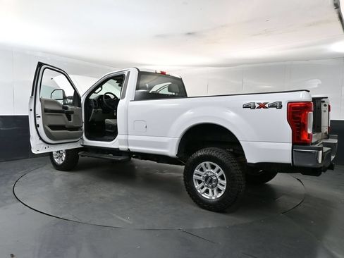 Used 2019 Ford F250 XL w/ STX Appearance Package AWD/4WD image 26