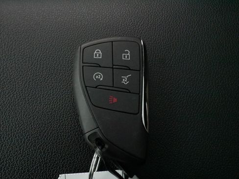 Used 2024 Chevrolet Blazer EV LT AWD/4WD image 32