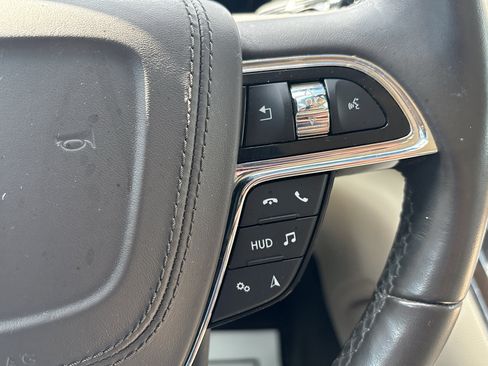 Used 2019 Lincoln Continental Reserve FWD image 17