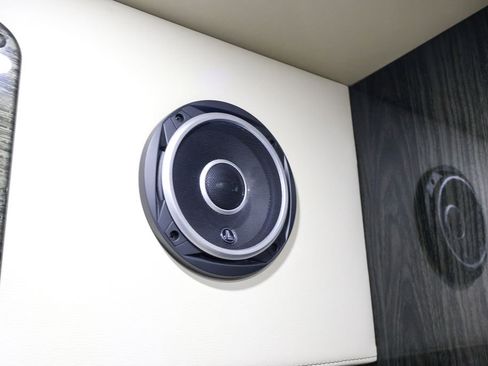 Used 2024 Mercedes-Benz Sprinter 3500 image 71