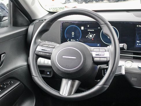 Certified 2024 Hyundai Kona SEL w/ Convenience Package image 17