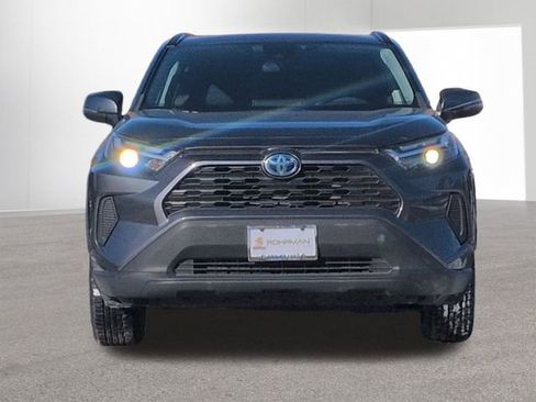 Certified 2022 Toyota RAV4 XLE w/ Convenience Package image 2