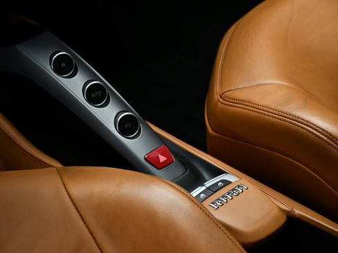 Used 2017 Ferrari 488 GTB image 38