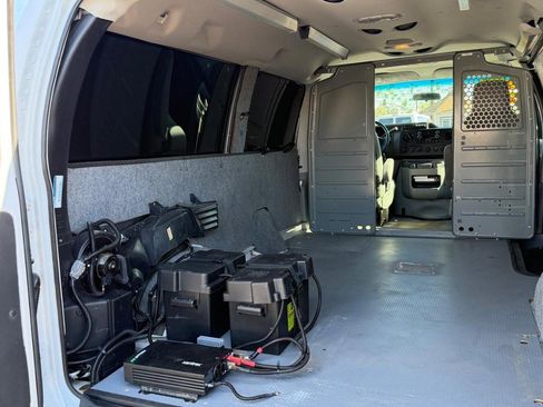Used 2014 Ford E-250 and Econoline 250 w/ Interior Upgrade Package image 34
