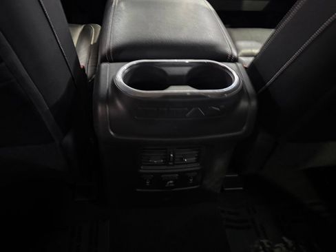 Used 2016 Nissan Titan PRO-4X w/ Pro-4x Convenience Package AWD/4WD image 29
