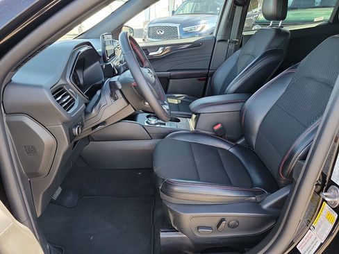 Used 2025 Ford Escape ST-Line image 10