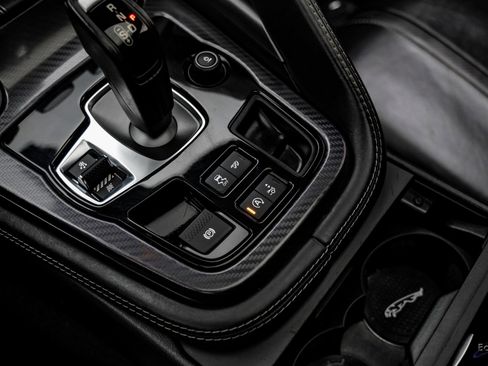 Used 2016 Jaguar F-TYPE R image 57