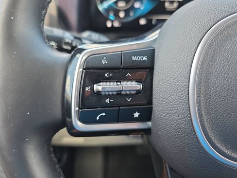 Used 2022 Kia Carnival SX Prestige FWD image 21