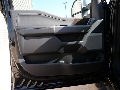 New 2026 Ford F250 Lariat w/ Black Appearance Package AWD/4WD image 18
