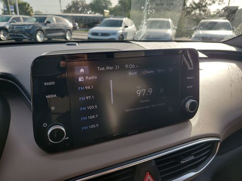 Used 2022 Hyundai Santa Fe SEL image 21