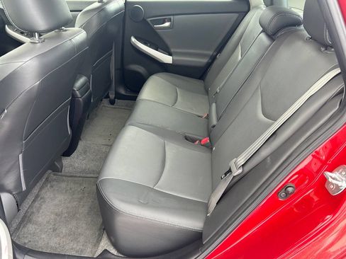 Used 2013 Toyota Prius Five image 8