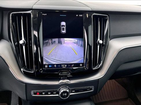 Used 2023 Volvo XC60 B5 Core w/ Climate Package image 30