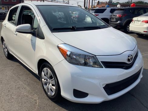 Used 2013 Toyota Yaris LE FWD image 2