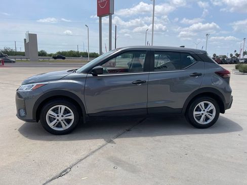 Certified 2025 Nissan Kicks Play S FWD image 4