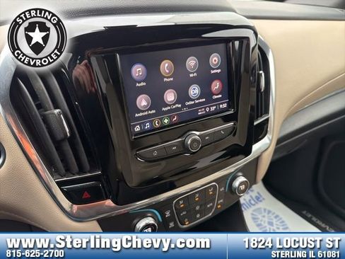 Used 2023 Chevrolet Traverse LS image 18