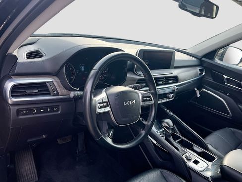 Used 2022 Kia Telluride EX w/ EX Premium Package FWD image 9
