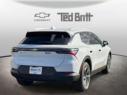 New 2026 Chevrolet Equinox EV LT image 4