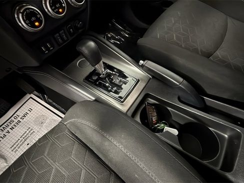 Used 2021 Mitsubishi Outlander Sport SE image 39