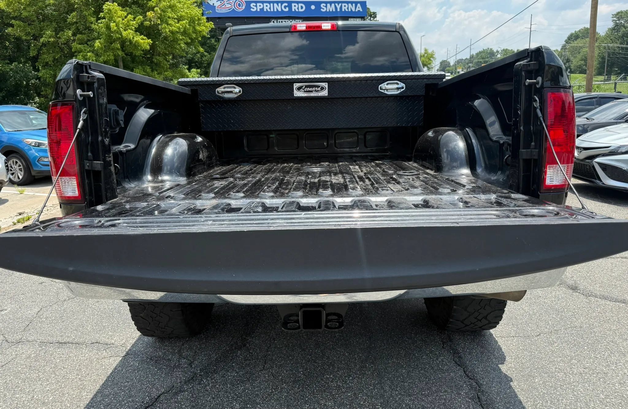 Used 2018 RAM 2500 Tradesman w/ Chrome Appearance Group AWD/4WD image 8