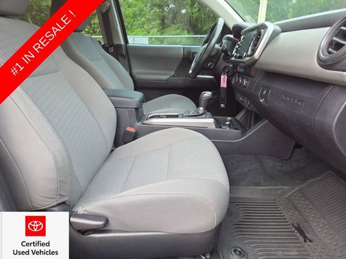 Used 2022 Toyota Tacoma SR5 RWD image 14