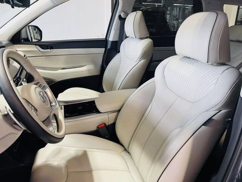Used 2025 Hyundai Palisade Calligraphy image 10
