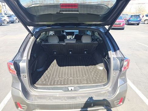 Used 2022 Subaru Outback Premium image 14