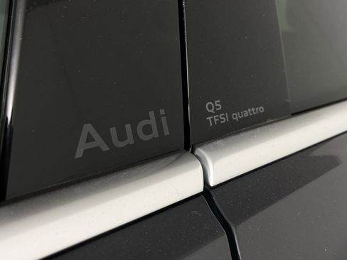 Used 2025 Audi Q5 Premium Plus w/ Premium Plus image 5
