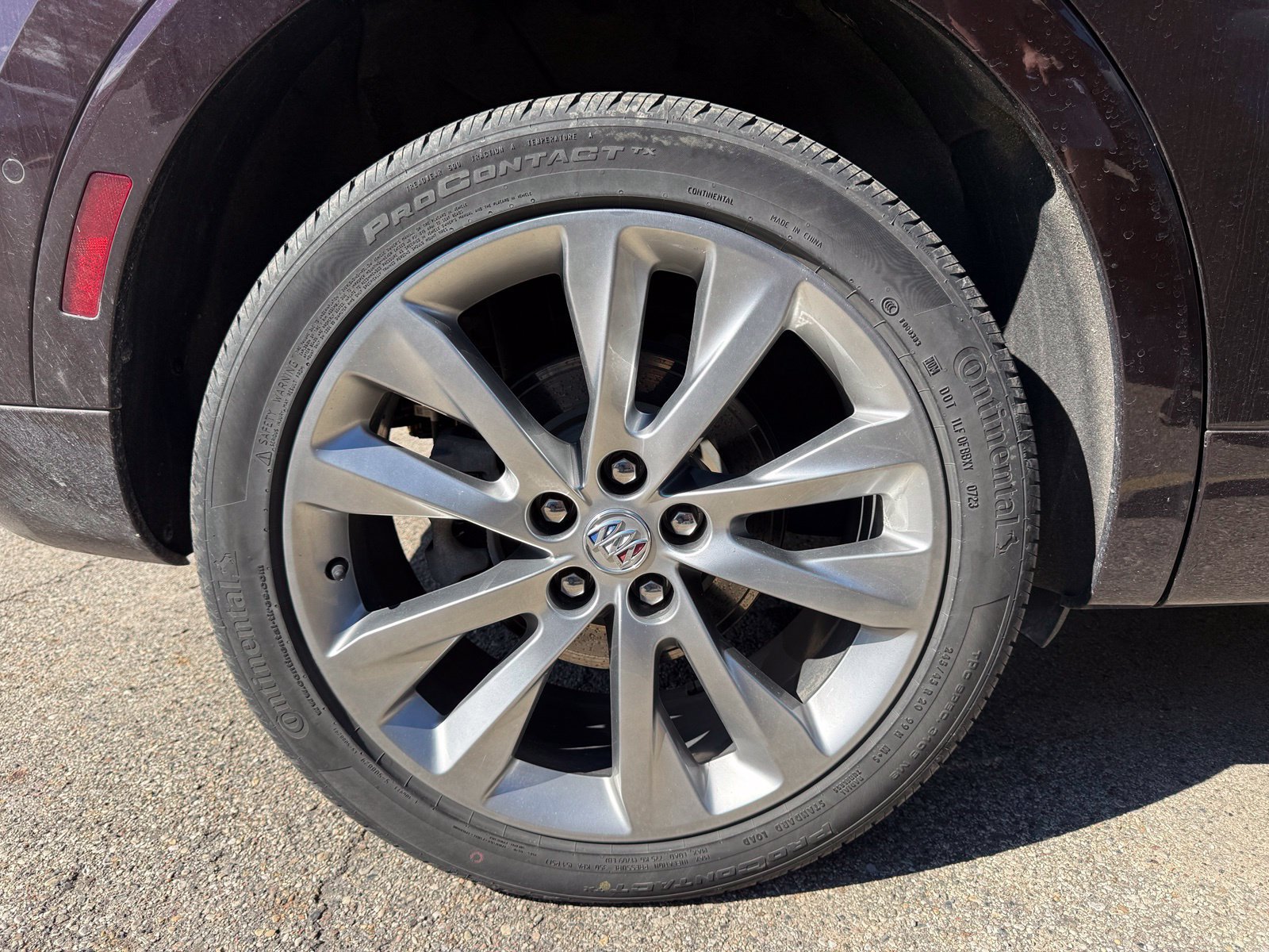Used 2023 Buick Envision Avenir AWD/4WD image 8