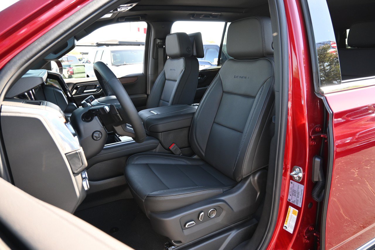 New 2026 GMC Yukon Denali AWD/4WD image 36
