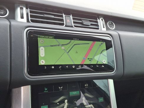 Used 2019 Land Rover Range Rover HSE image 16