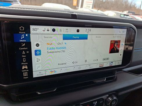 Used 2024 Jeep Wrangler Unlimited Rubicon 4xe w/ Technology Group image 18