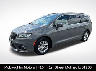 Used 2022 Chrysler Pacifica Touring-L FWD 360° Tour