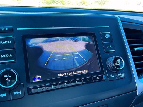 Used 2017 Honda Pilot LX image 27