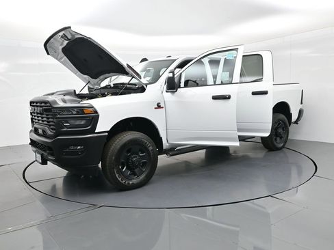 New 2026 RAM 2500 Tradesman image 39