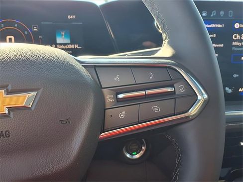 New 2026 Chevrolet Suburban Premier image 12