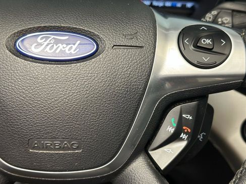 Used 2016 Ford C-MAX Energi SEL w/ Equipment Group 302A image 29