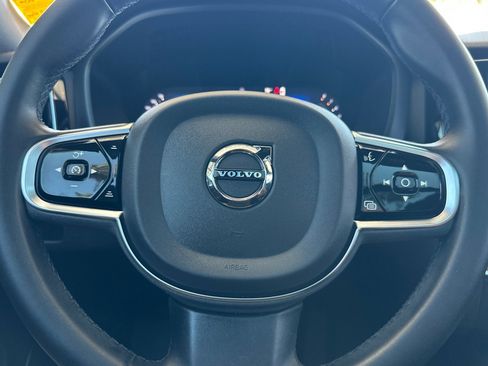 Certified 2023 Volvo XC60 B5 Plus w/ Climate Package FWD image 27